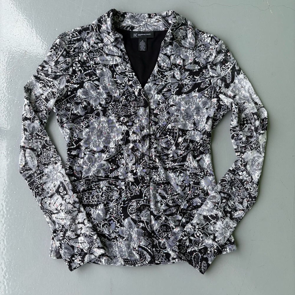 Black and White Patterned Women’s Shirt